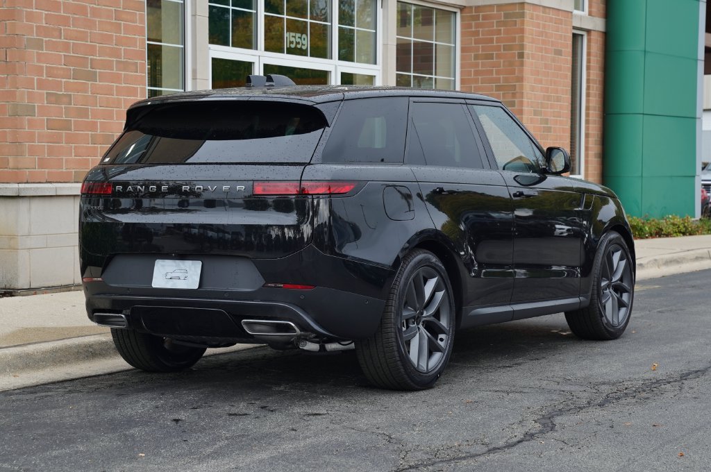 New 2027 Santorini Black Land Rover SE image 6