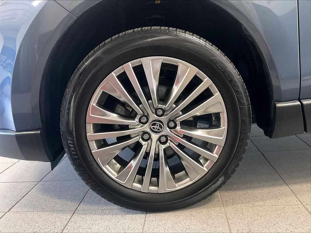Used 2023 Gray Toyota XLE image 7