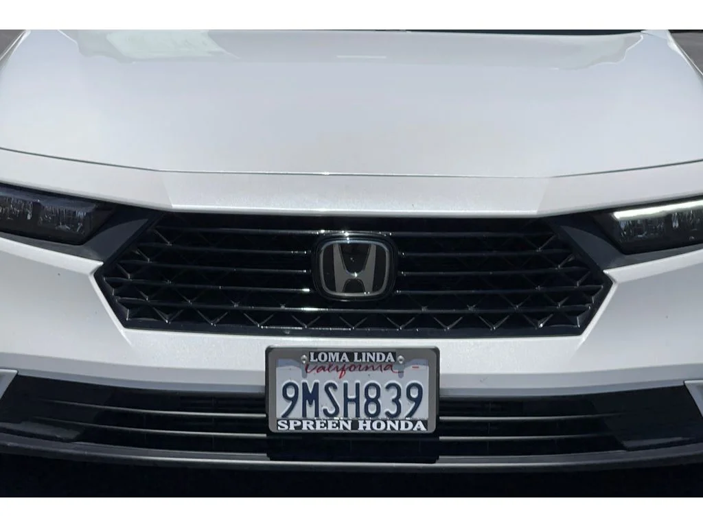 Used 2024 Platinum White Pearl Honda EX image 13