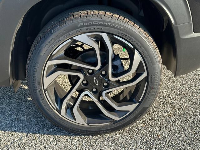 New 2026 Mosaic Black Metallic Chevrolet RS image 4