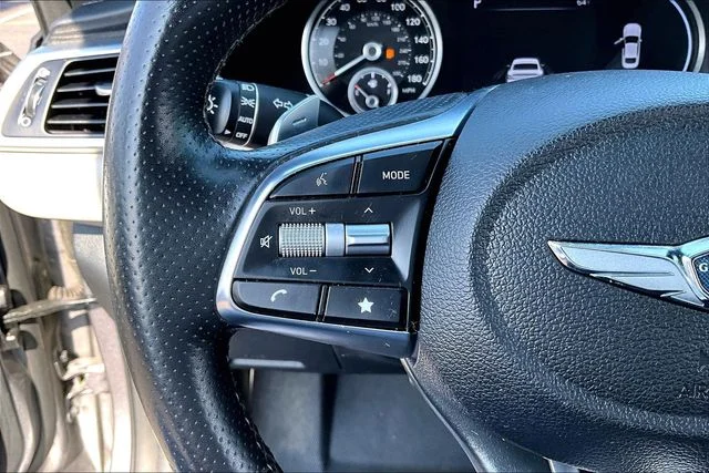 Used 2023 Silver Genesis 2.0T image 10
