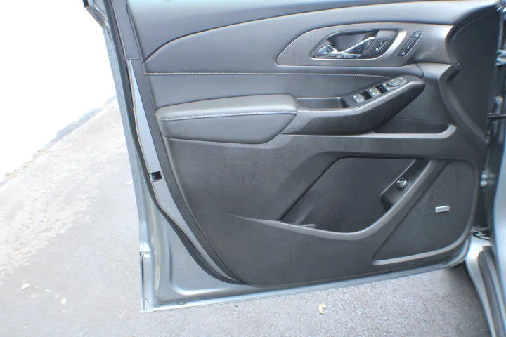 Used 2023 Sterling Gray Metallic Chevrolet Premier image 6