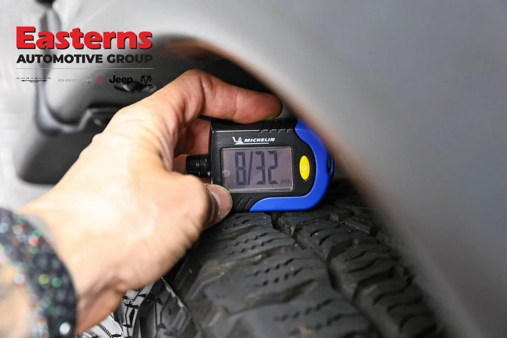 Used 2023 Gray Nissan SV image 29