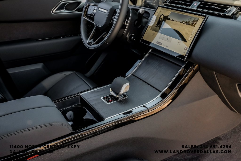 Certified Used 2026 Fuji White Land Rover Dynamic SE image 25