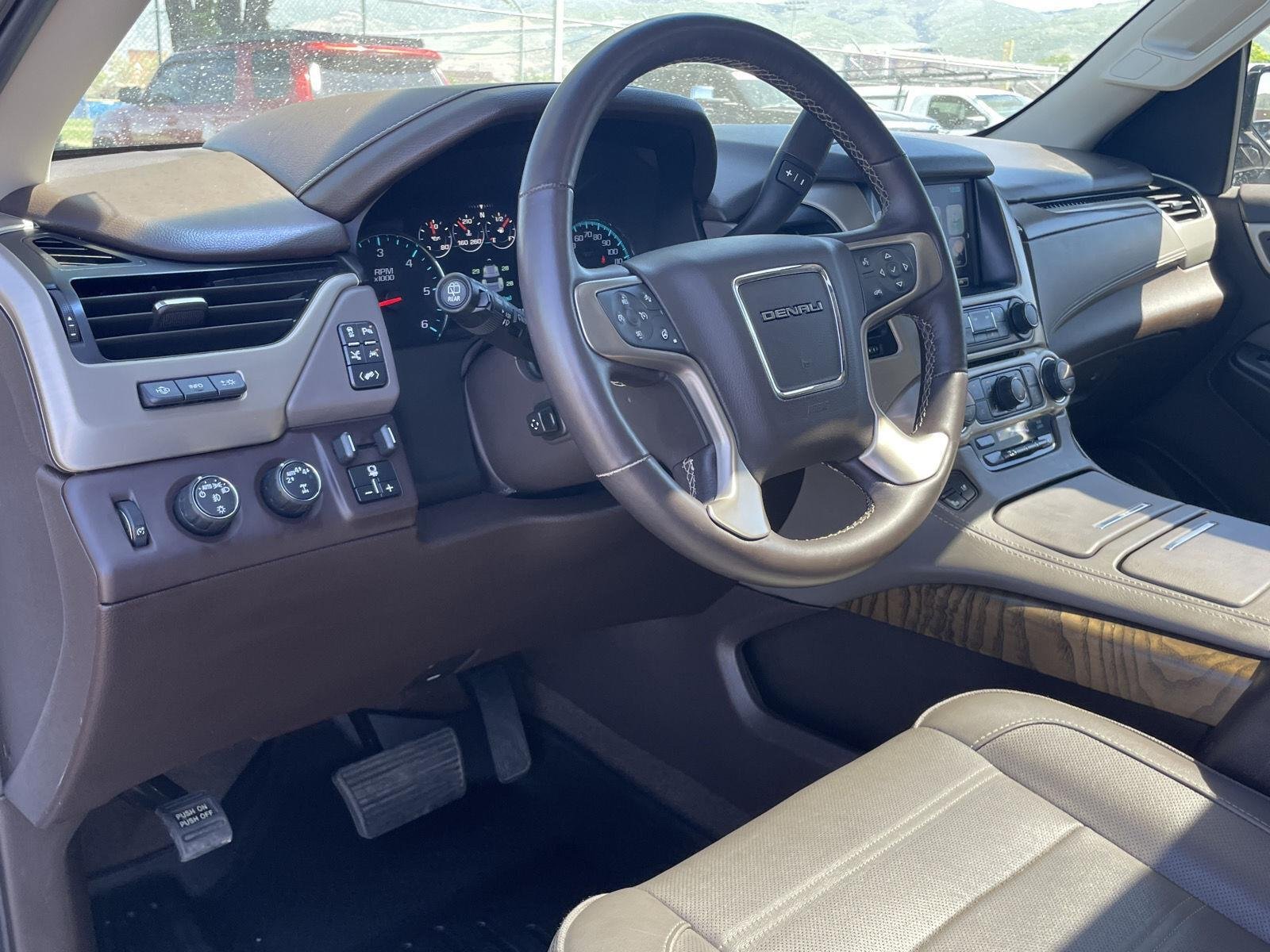 2018 GMC Yukon Denali - Photo 27