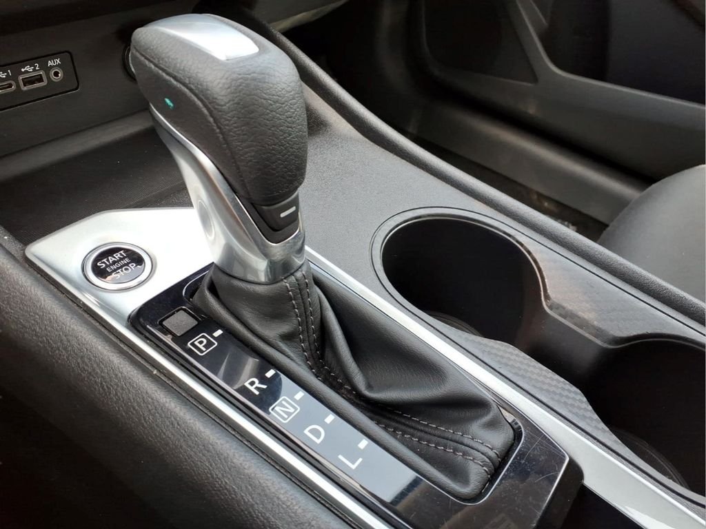 2025 Nissan Altima SV - Photo 17