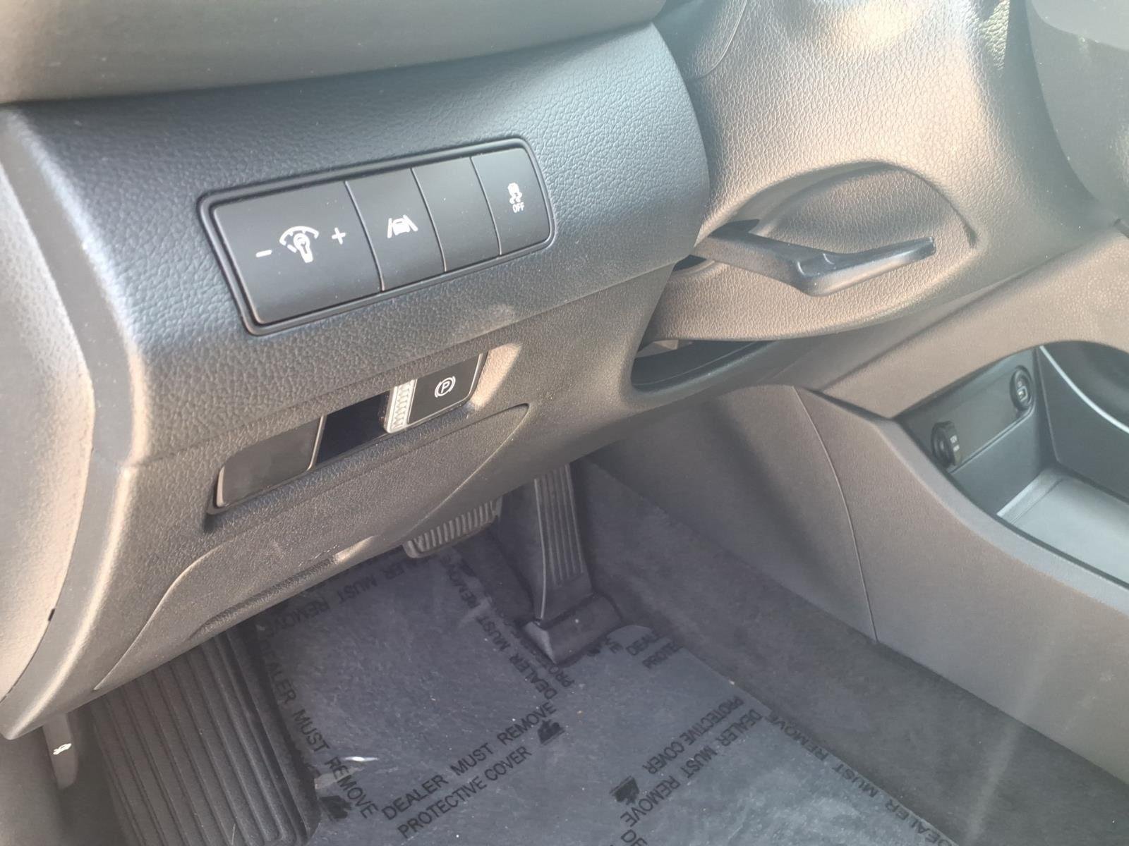 Used 2022 Quartz White Hyundai SEL image 26