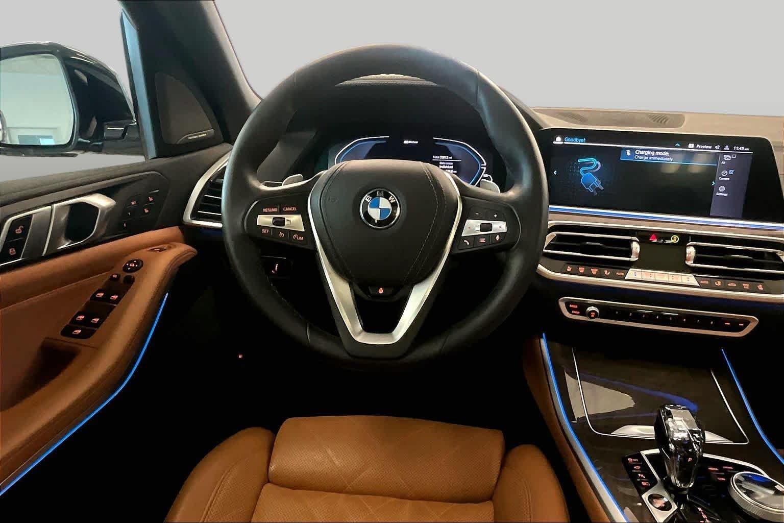 Used 2023 Manhattan Green Metallic BMW xDrive45e image 5