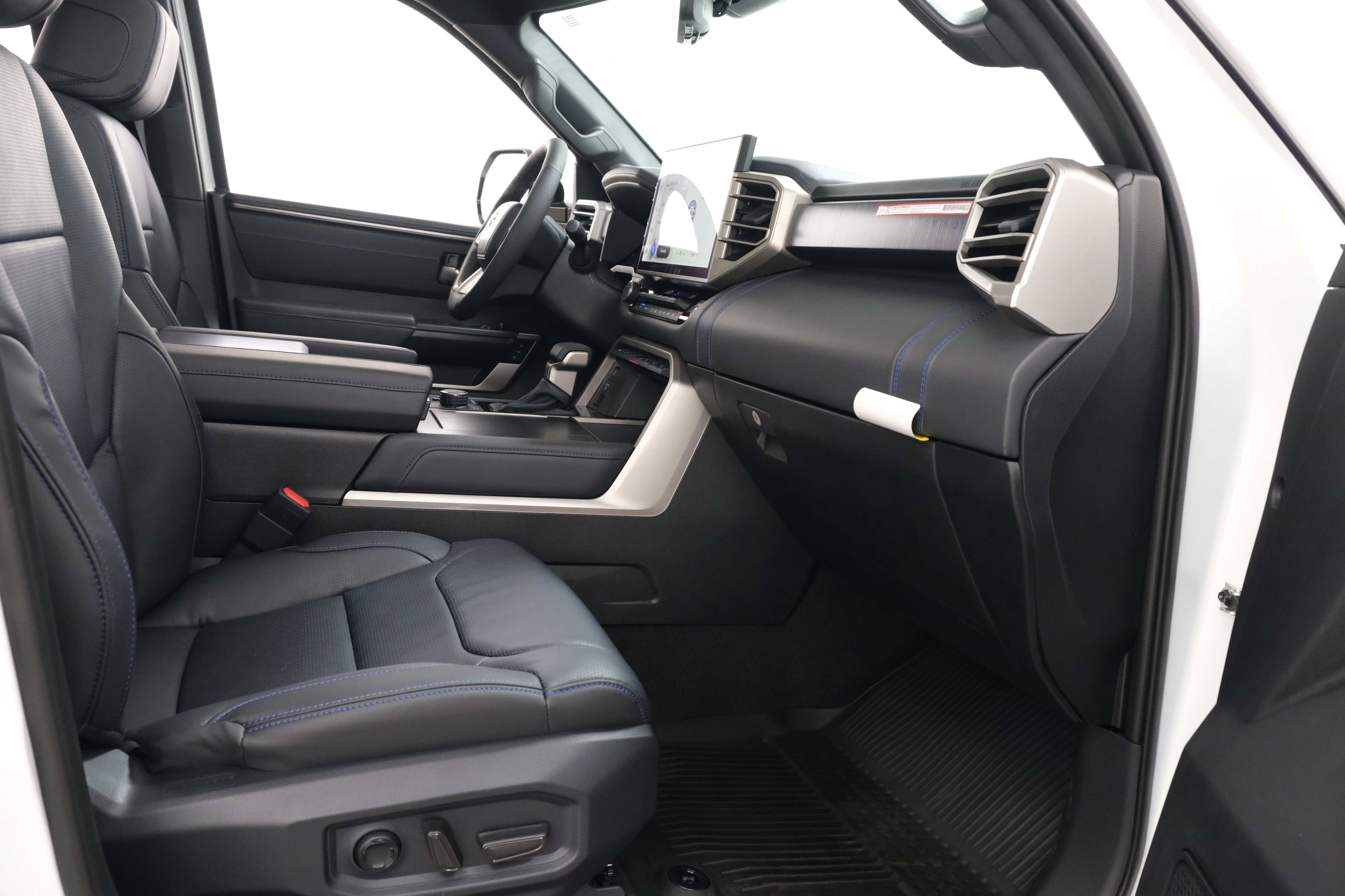 2026 Toyota Tundra Platinum - Photo 43