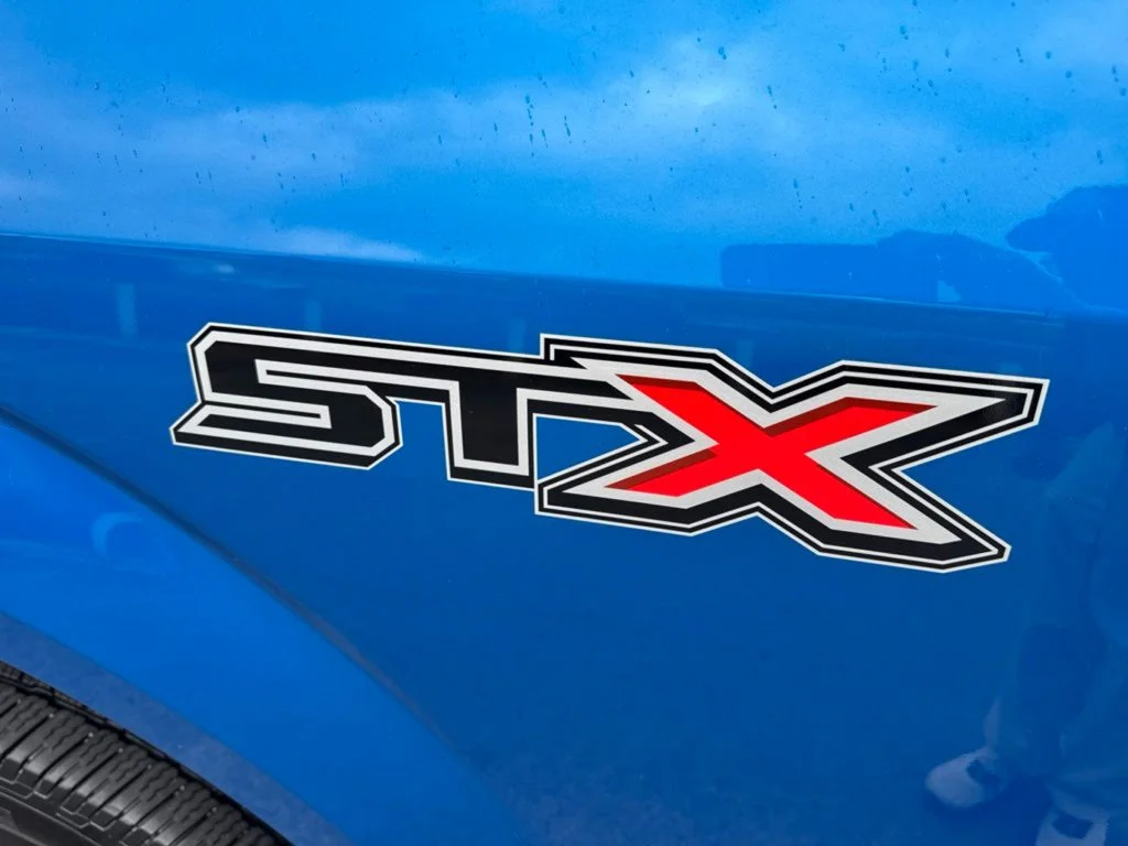 Used 2020 Blue Metallic Ford XL image 41