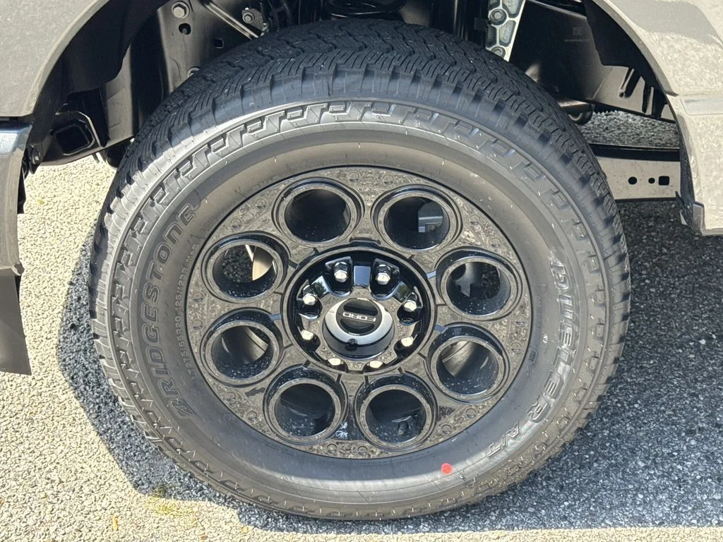 New 2026 Gray Ford Lariat image 11