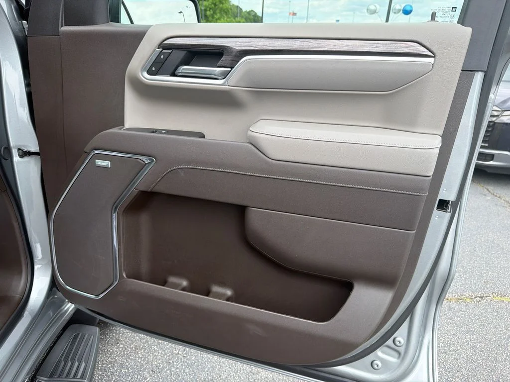 Used 2025 Gray Chevrolet LTZ image 14
