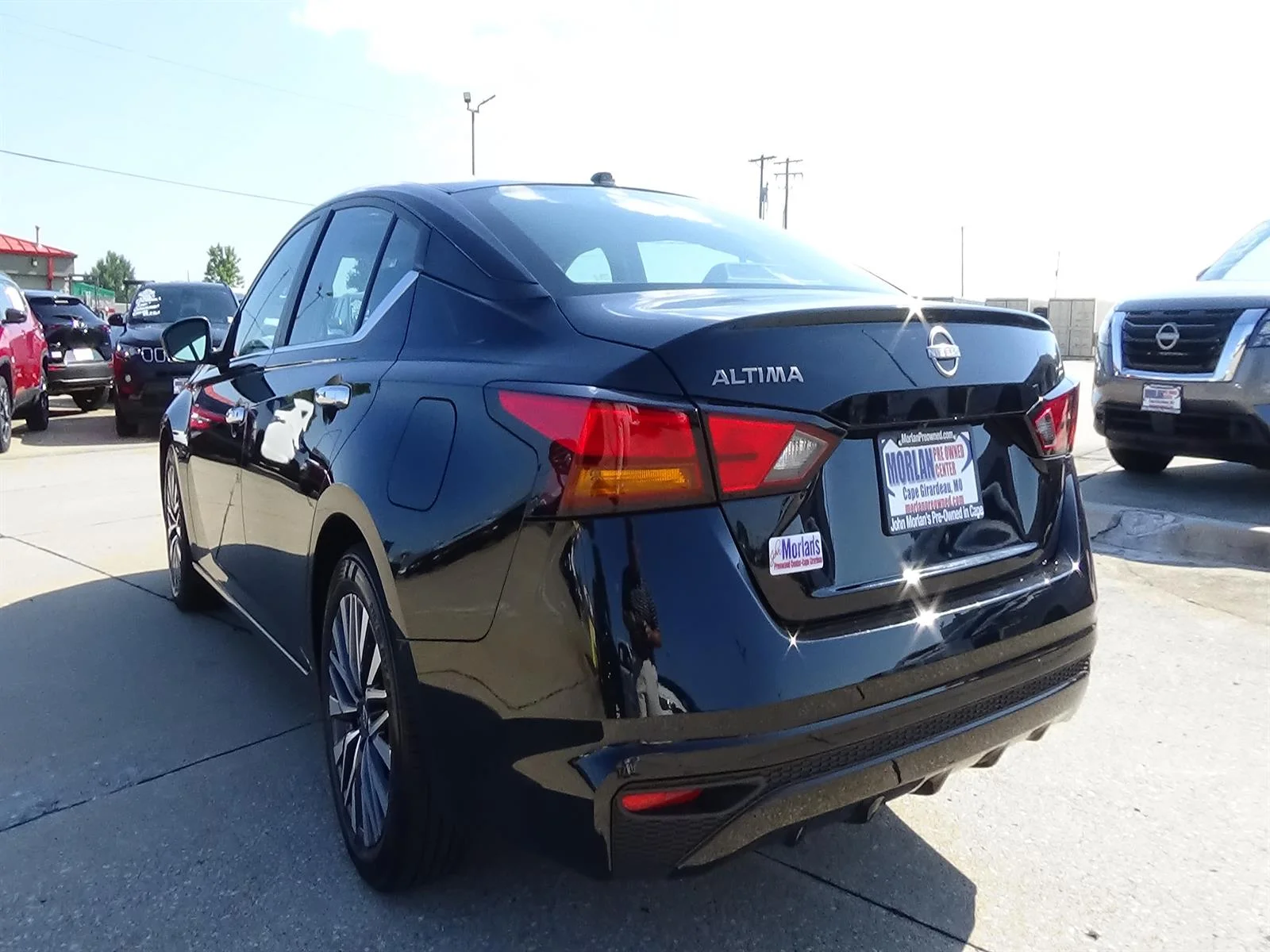 Used 2025 Super Black (kh3) Nissan 2.5 SV image 8
