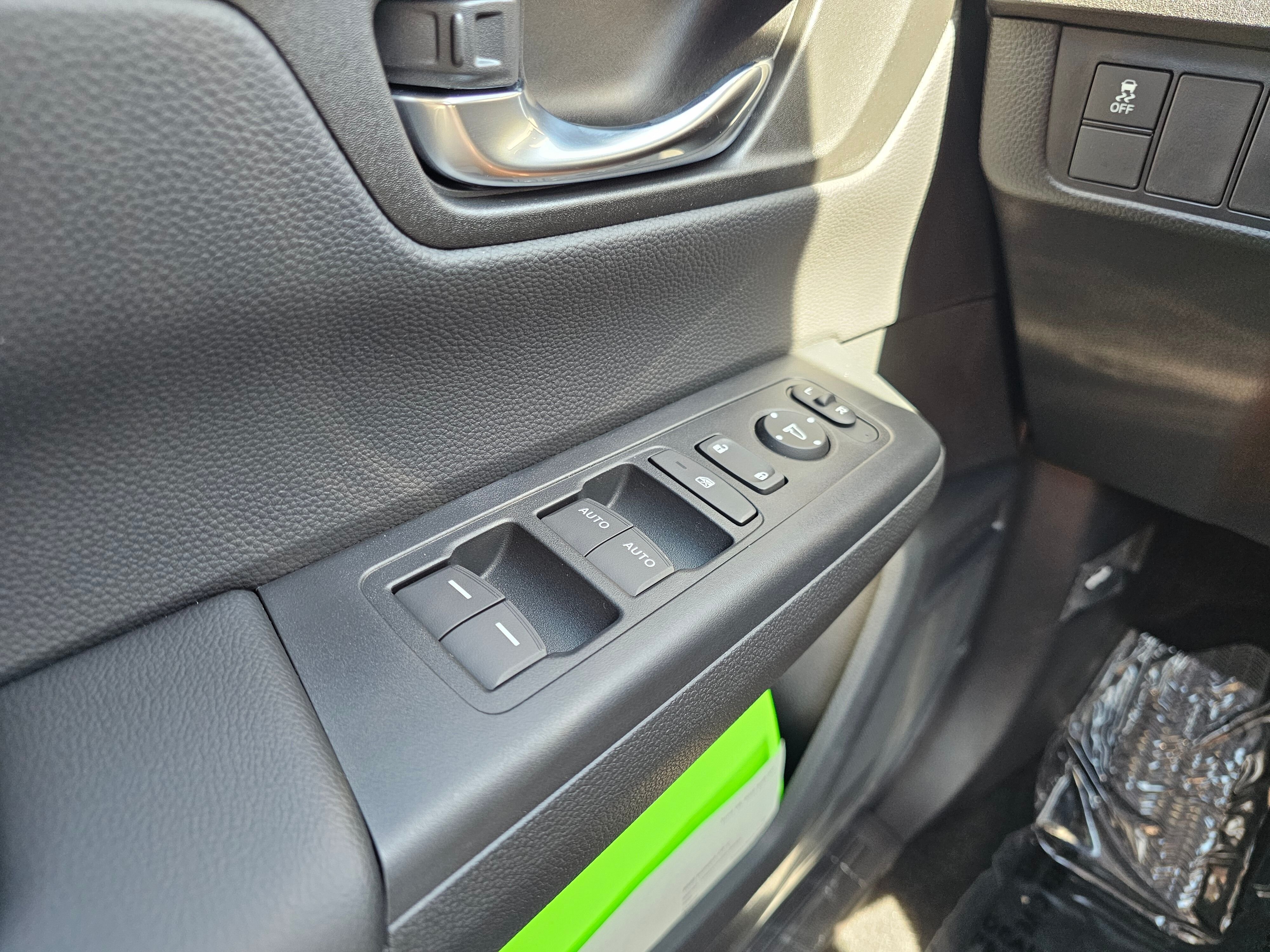 2025 Honda CR-V EX - Photo 31