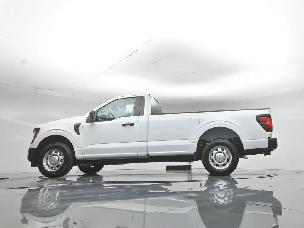 New 2026 Oxford White Ford XL image 41