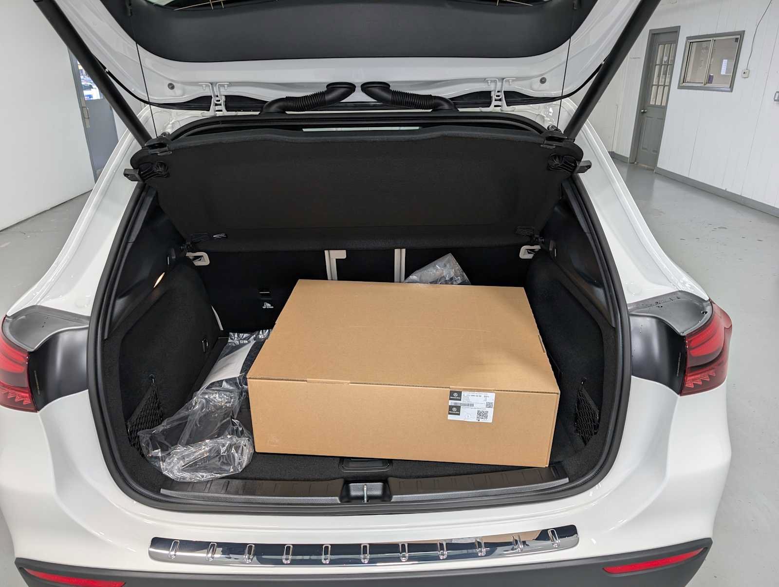 New 2026 Polar White Mercedes-Benz GLA 250 image 7