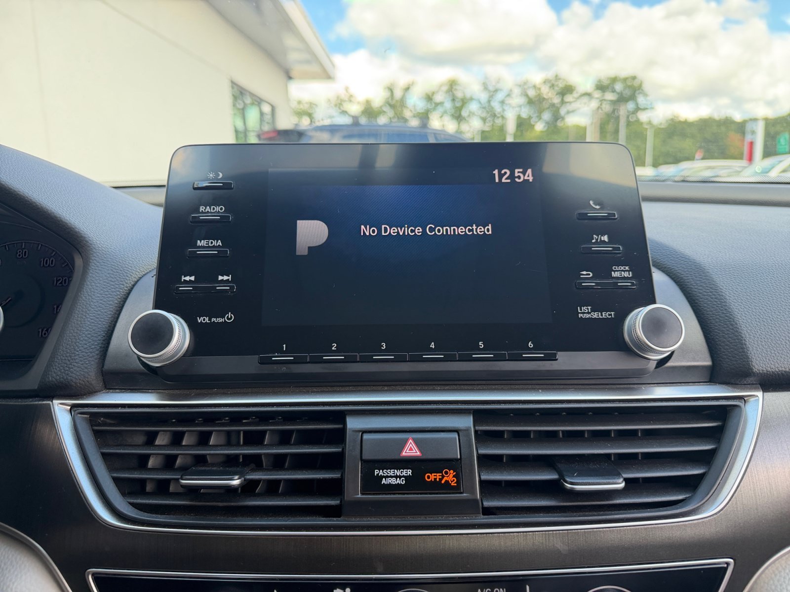 2018 Honda Accord LX - Photo 20