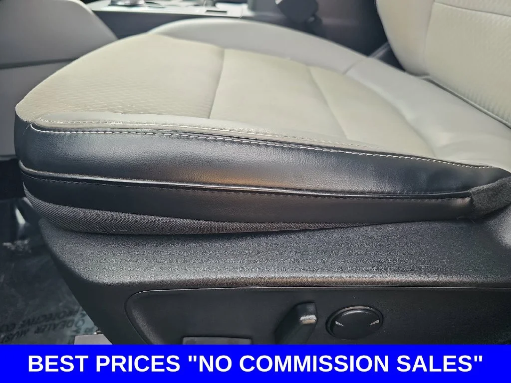 Used 2025 Carbonized Gray Metallic Ford Base image 30