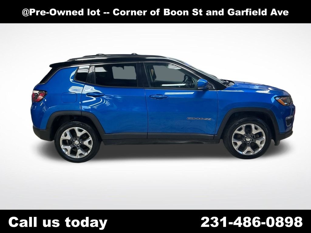 Used 2018 Blue Jeep Limited image 8