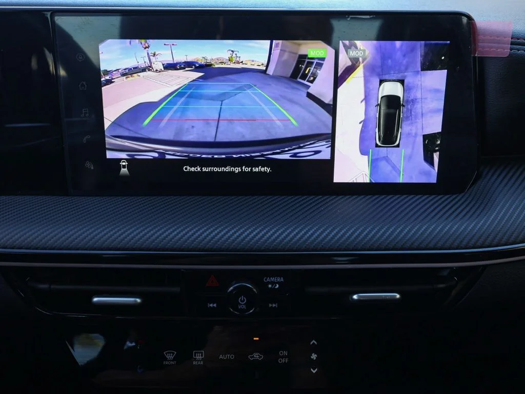 Used 2025 Gray Nissan SR image 29