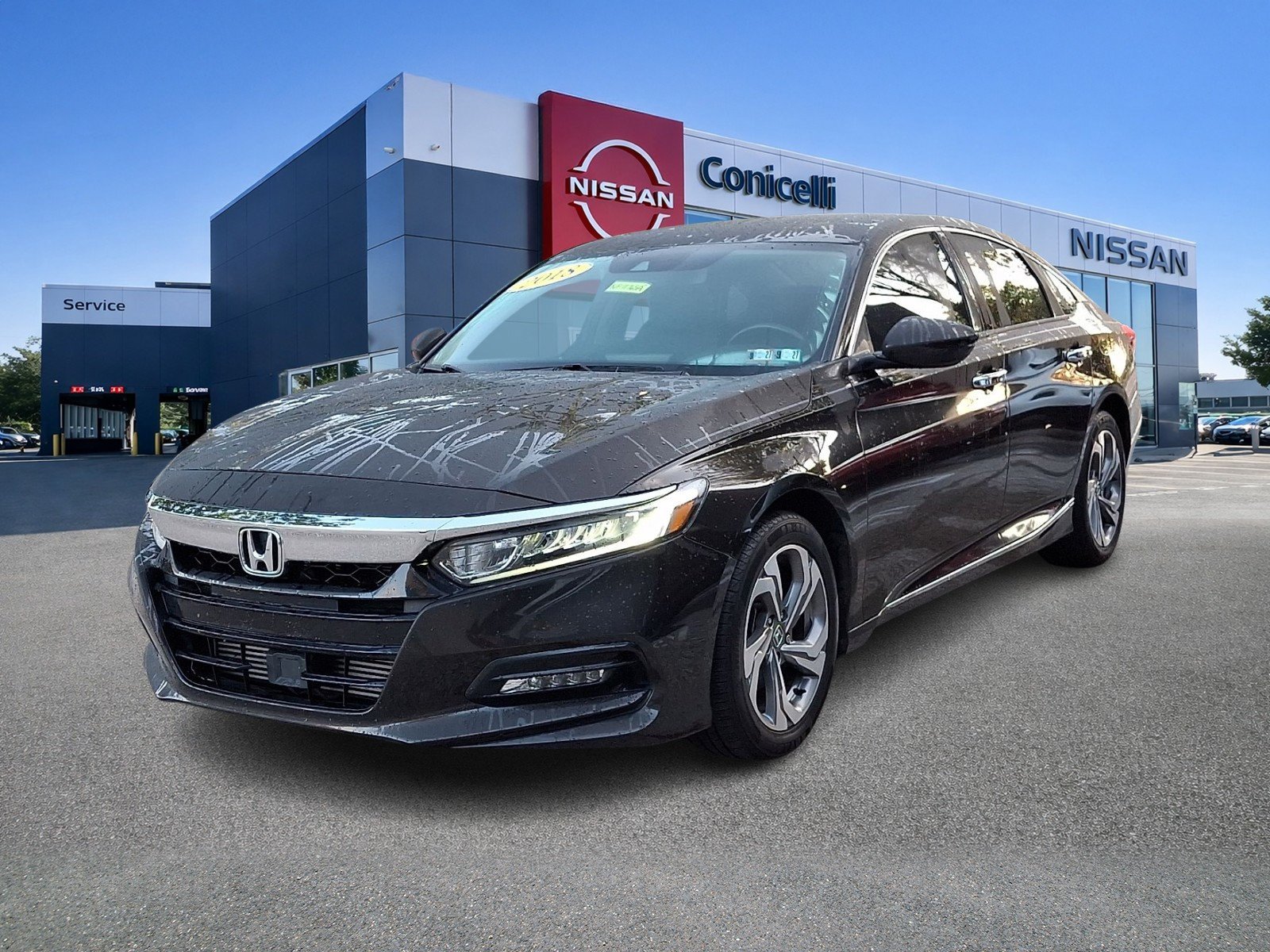 Used 2018 Crystal Black Pearl Honda EX-L 1.5T image 2