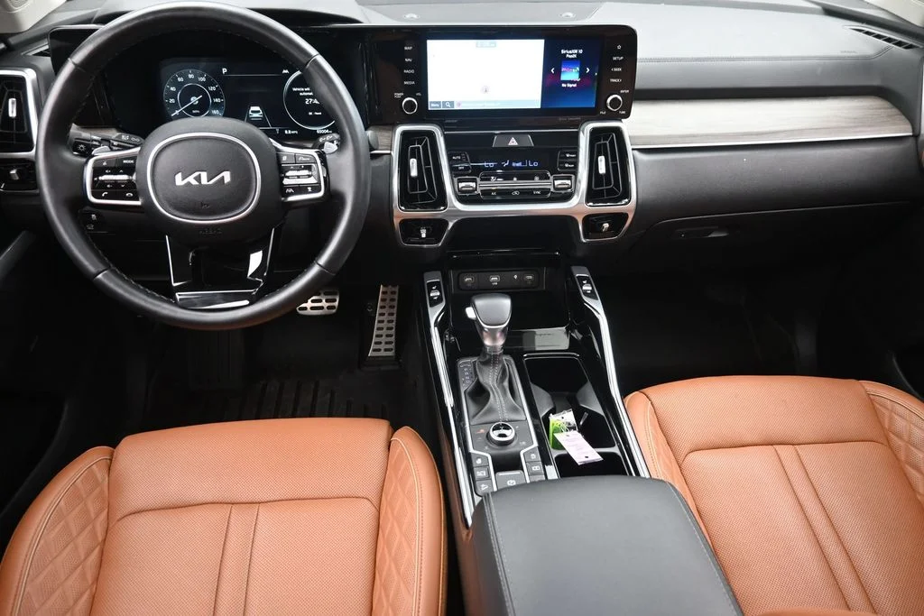 Used 2023 Gray Kia X-Line SX Prestige image 25