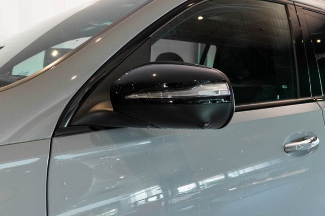 New 2026 MANUFAKTUR Alpine Grey Mercedes-Benz GLS 63 AMG® image 10