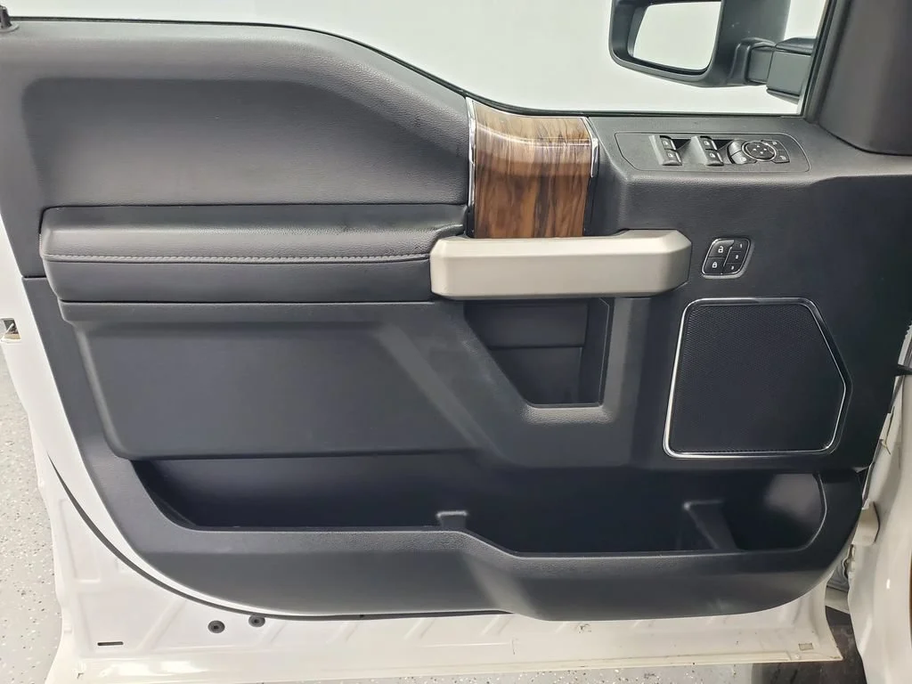 Used 2020 White Ford XL image 10
