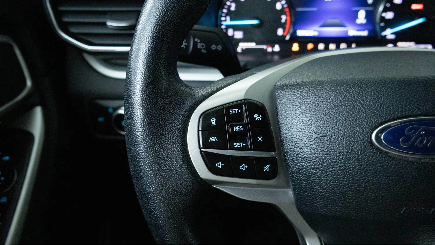 Used 2023 Silver Ford XLT image 18