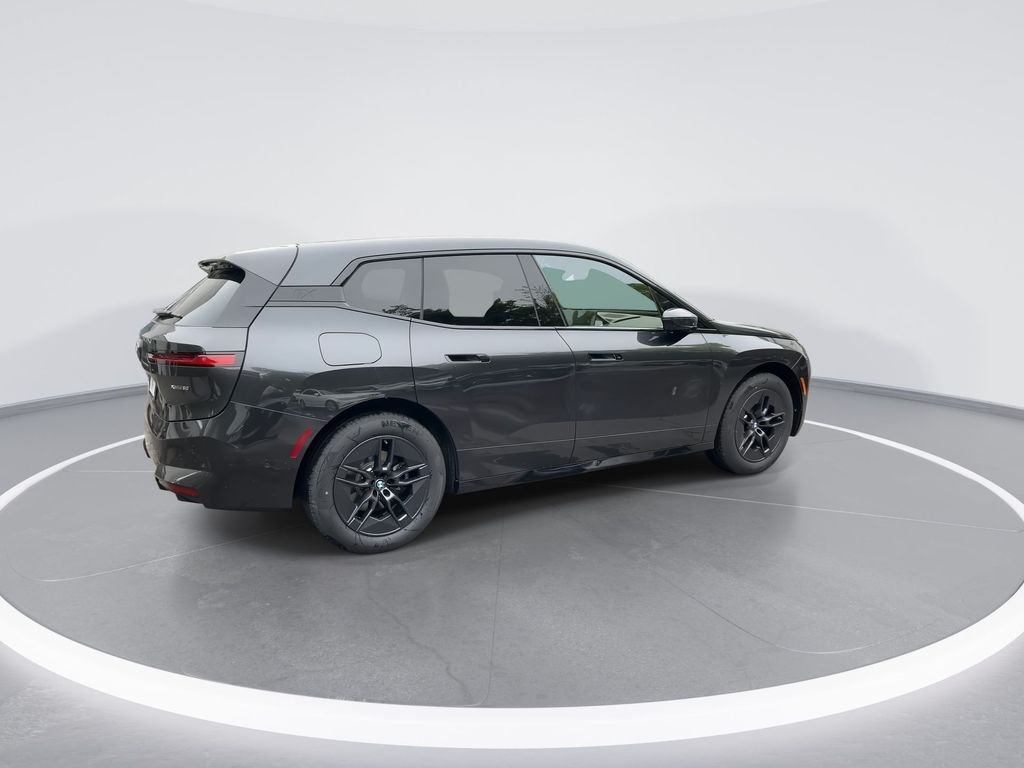 2026 BMW iX 60 - Photo 8