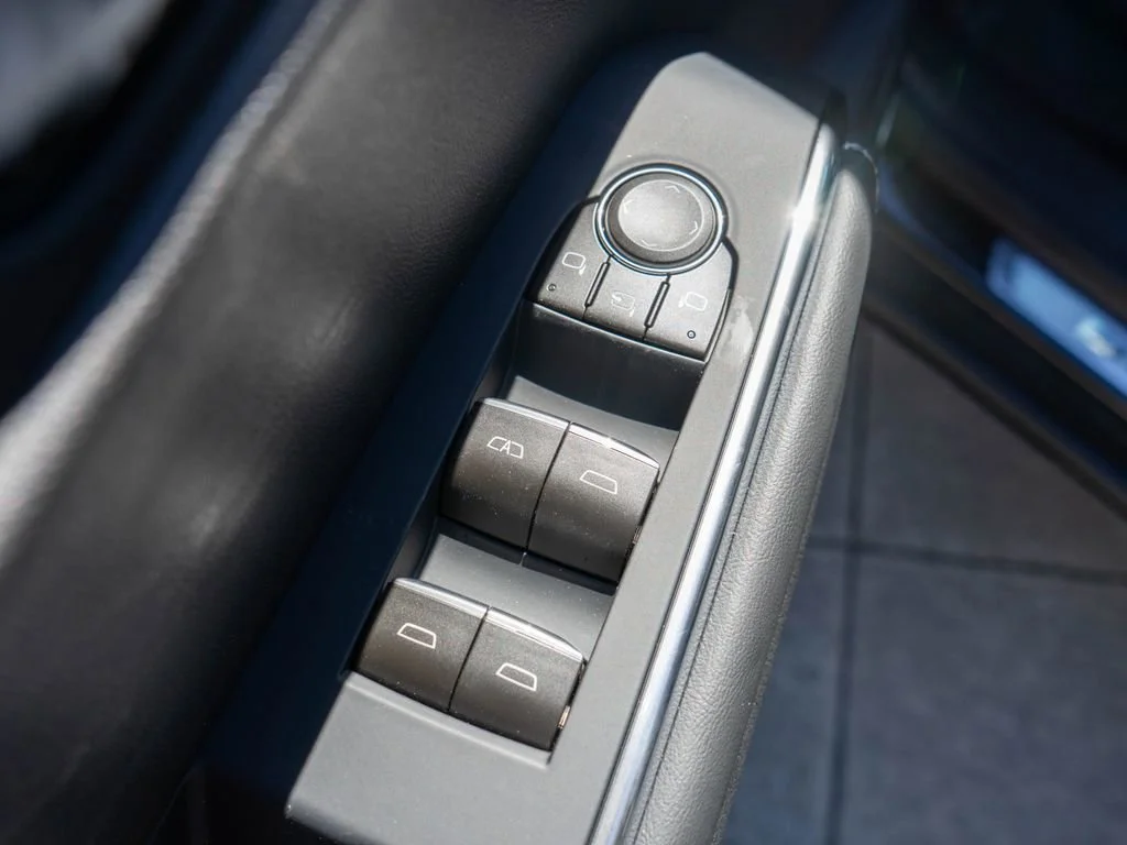 2026 GMC Acadia Denali - Photo 20