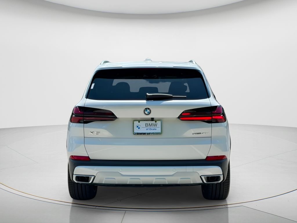 New 2026 Mineral White Metallic BMW sDrive40i image 6