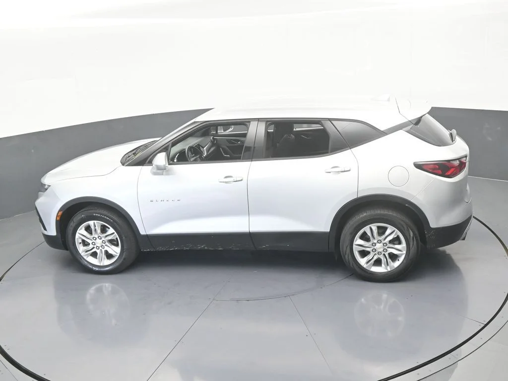 Used 2019 Silver Ice Metallic Chevrolet L image 42