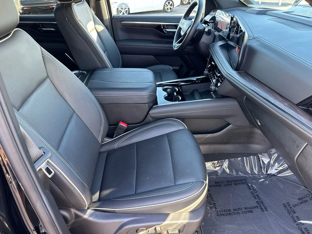 Used 2025 Black Chevrolet Premier image 18
