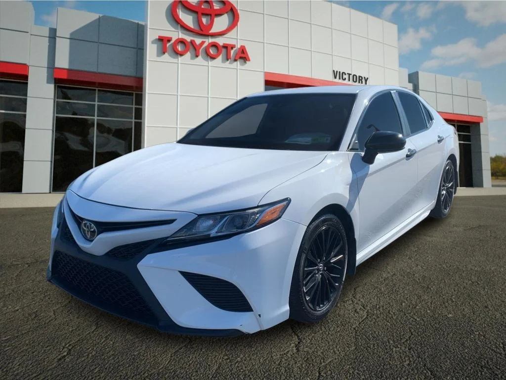 Used 2020 White Toyota SE Nightshade image 7