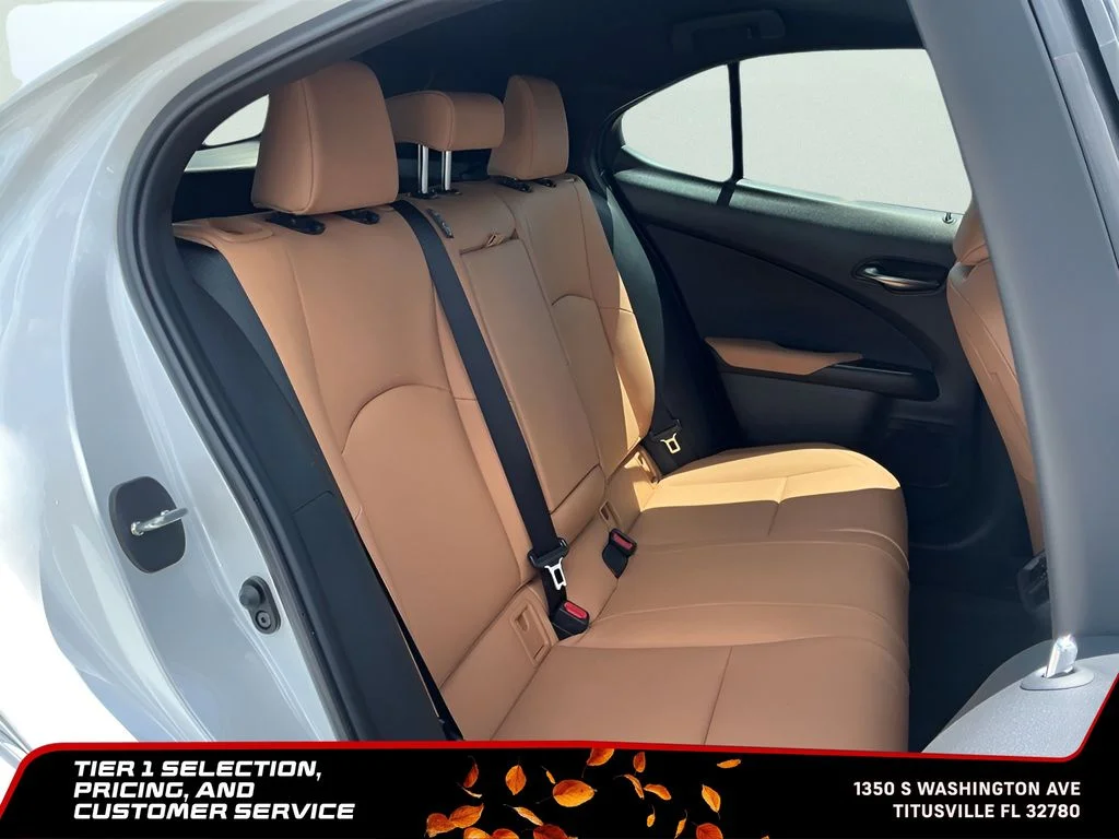 Used 2025 White Lexus 300h Premium image 17