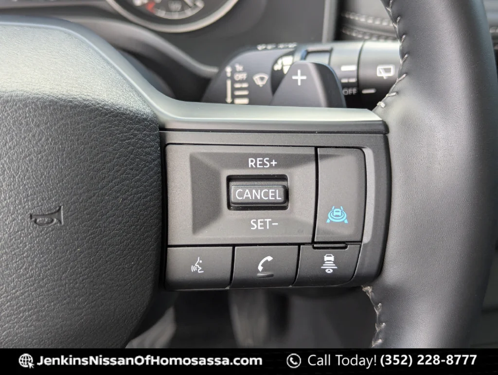 Used 2025 Blue Nissan SV image 41