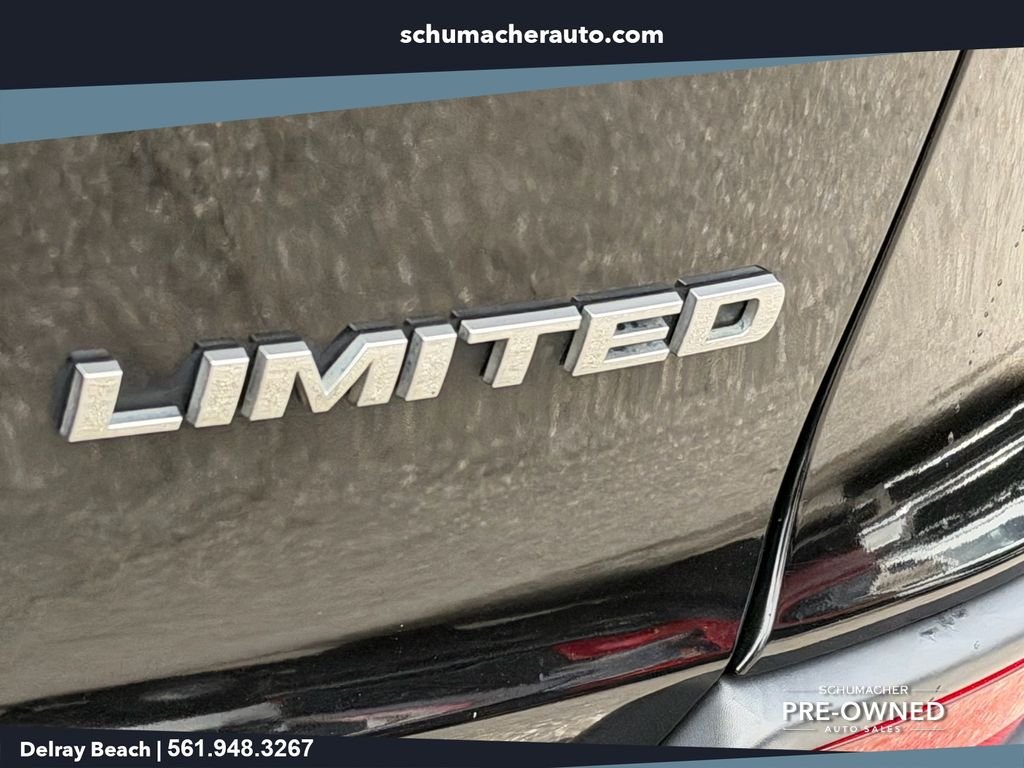 Used 2019 Black Jeep Limited image 17