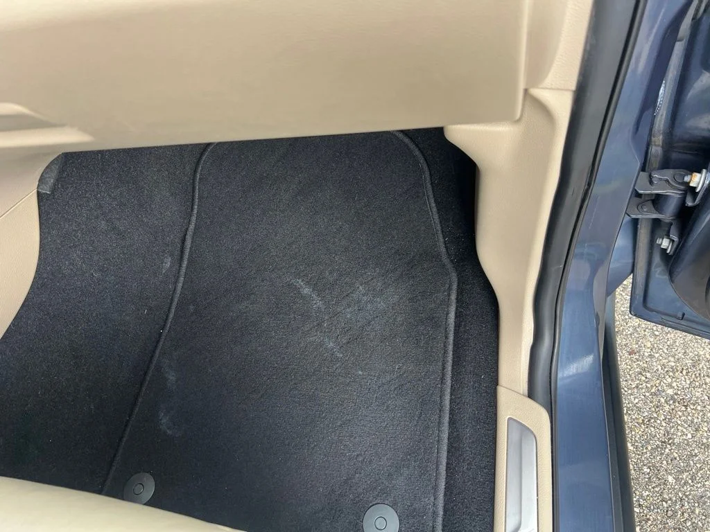 Certified Used 2019 Blue Jeep Limited image 17