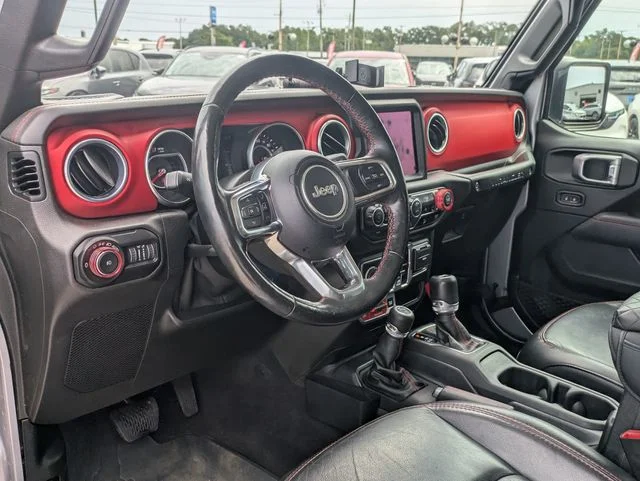 Used 2019 Silver Jeep Unlimited Rubicon image 35