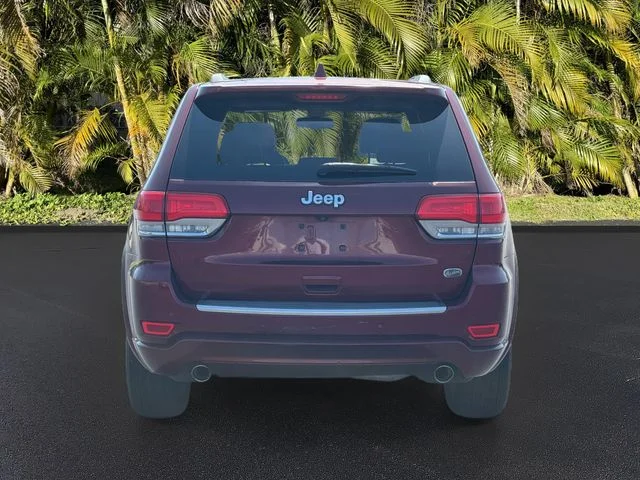 Used 2016 Red Jeep Overland image 6