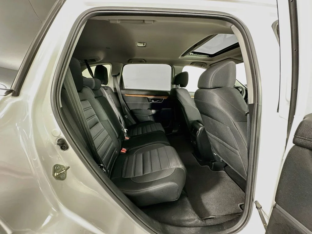 Used 2019  Honda EX image 28
