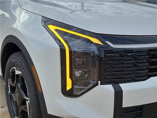 New 2026 Snow White KIA EX image 6