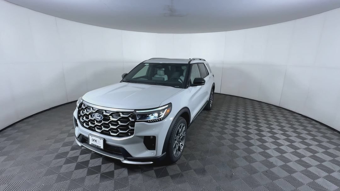 New 2027 Avalanche Gray Ford Platinum image 3