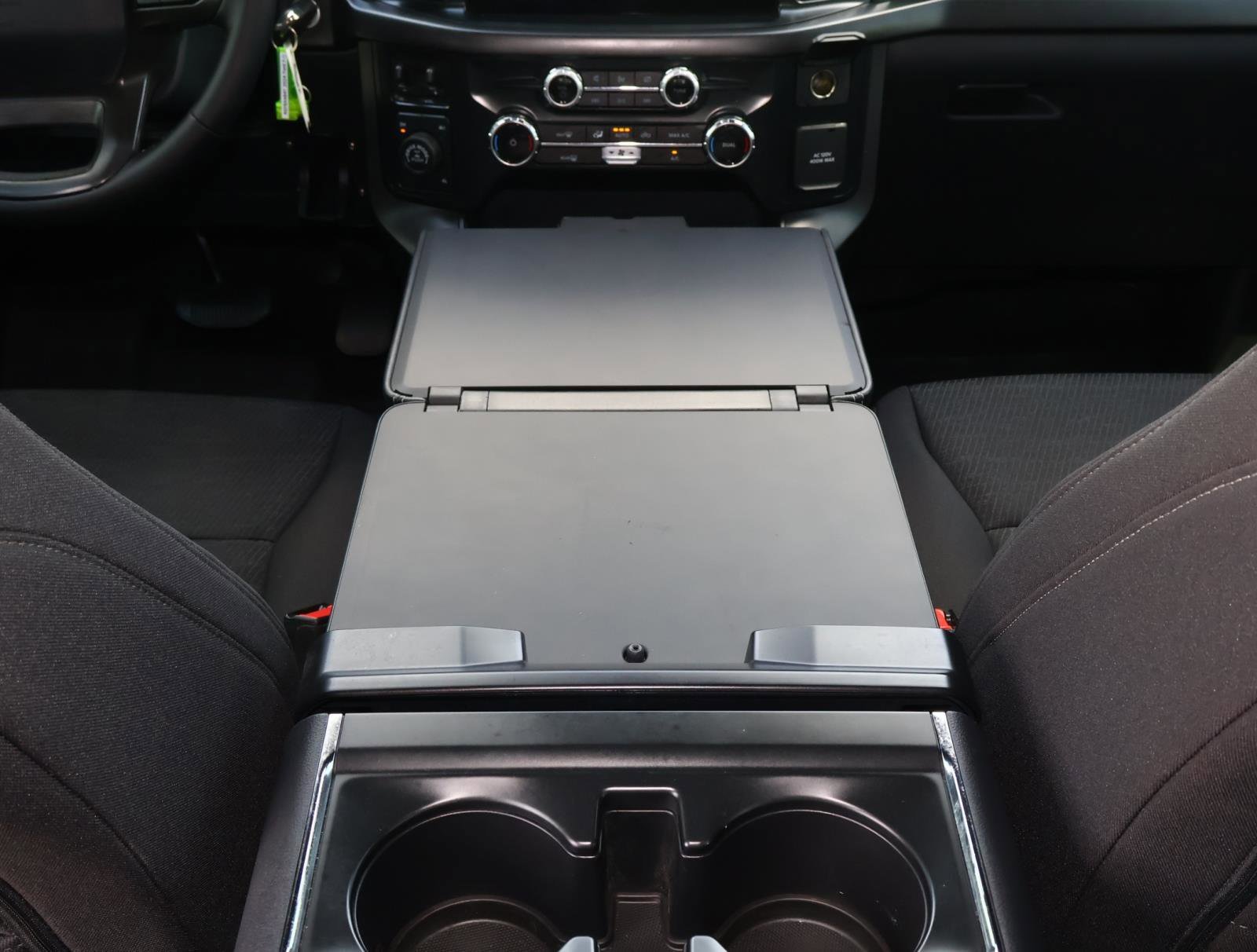 2024 Ford F-150 XLT - Photo 23