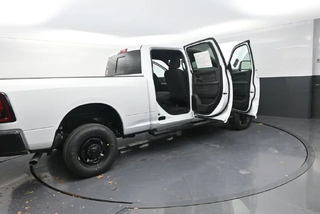 New 2026 Bright White Clear-Coat Exterior Paint RAM Tradesman image 34