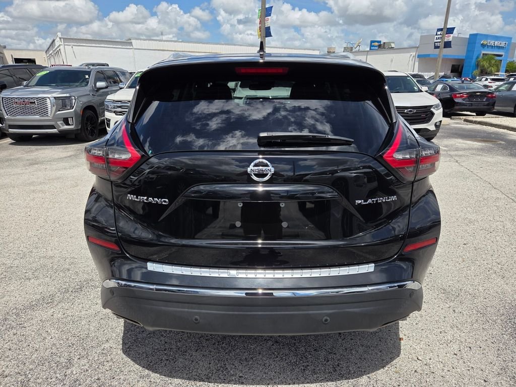 Used 2022 Black Nissan Platinum image 13