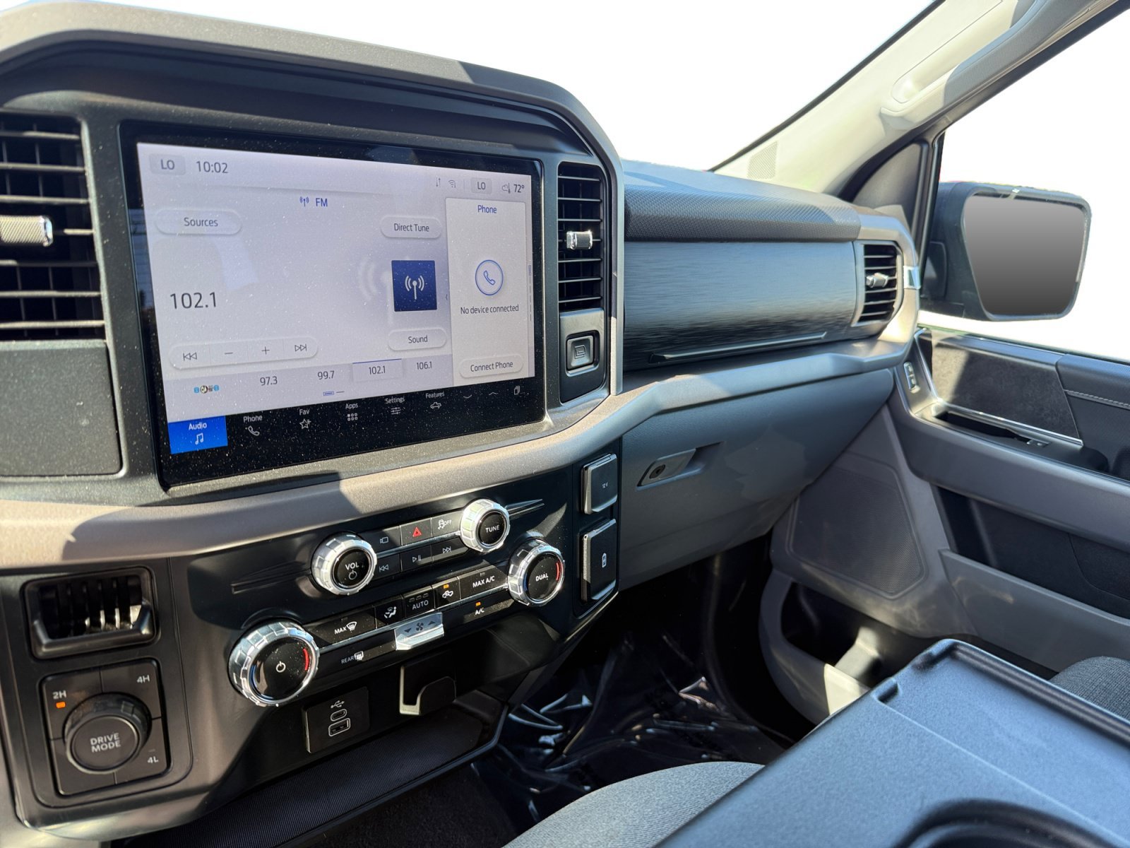 Used 2025 Black Metallic Ford XLT image 12