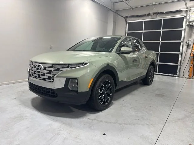 Used 2024 Green Hyundai SEL image 2