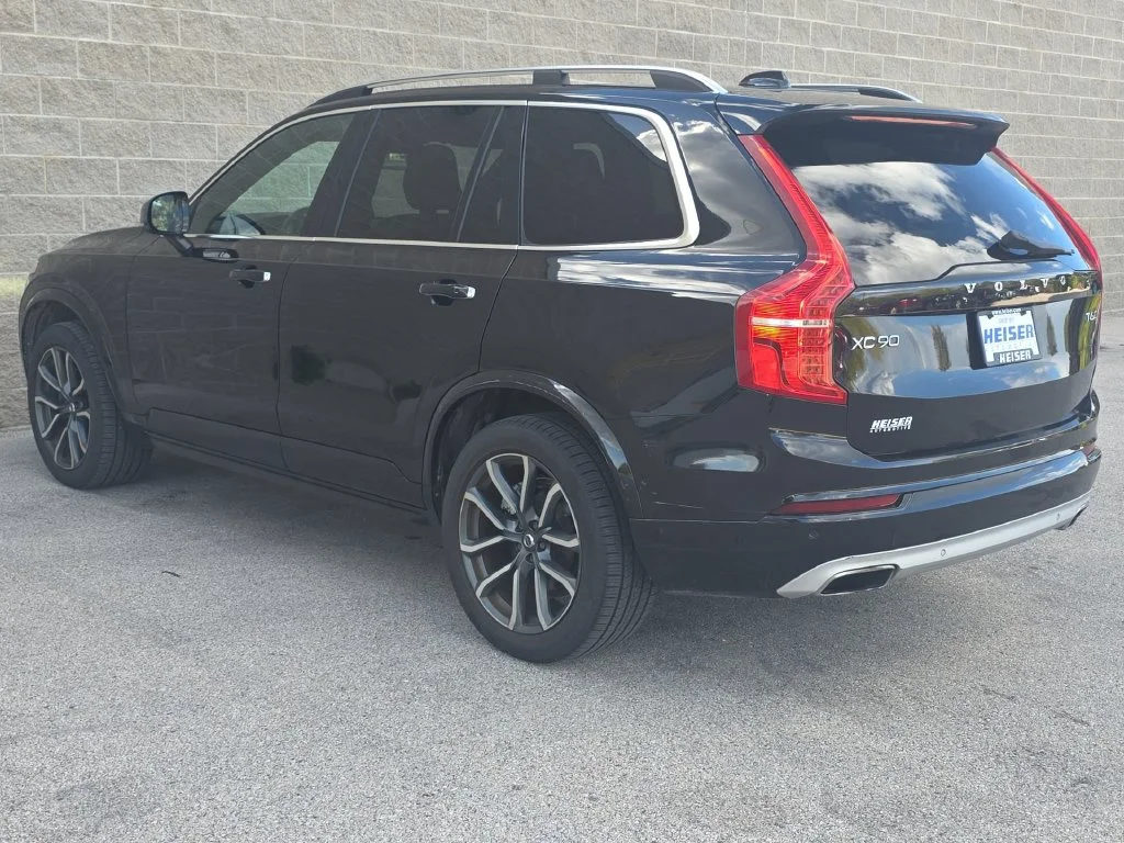 Used 2016 Black Volvo T6 Momentum image 11